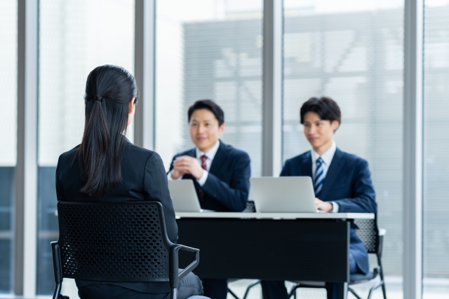 介護士の面接でよく聞かれる質問と回答例｜志望動機・退職理由・自己PR・逆質問まで徹底解説